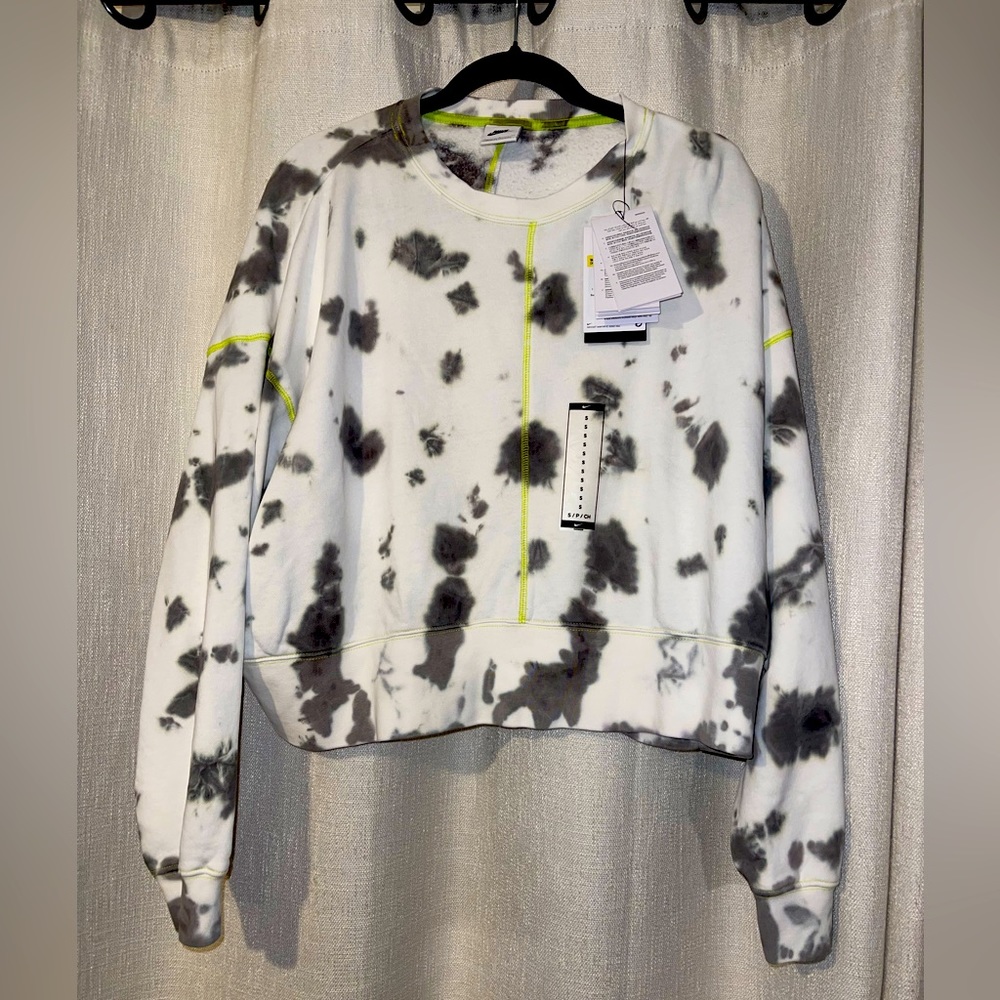 NWT Nike tie dye sweatshirt